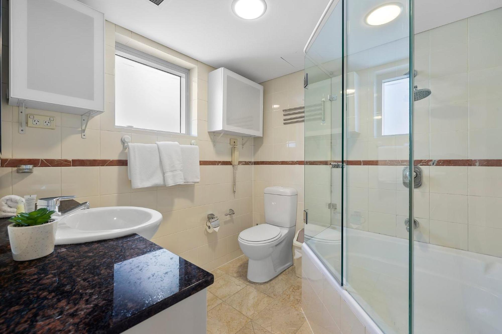 Apartment One Bedroom In Cbd Centre! 1302 Kent Self Catering Sydney